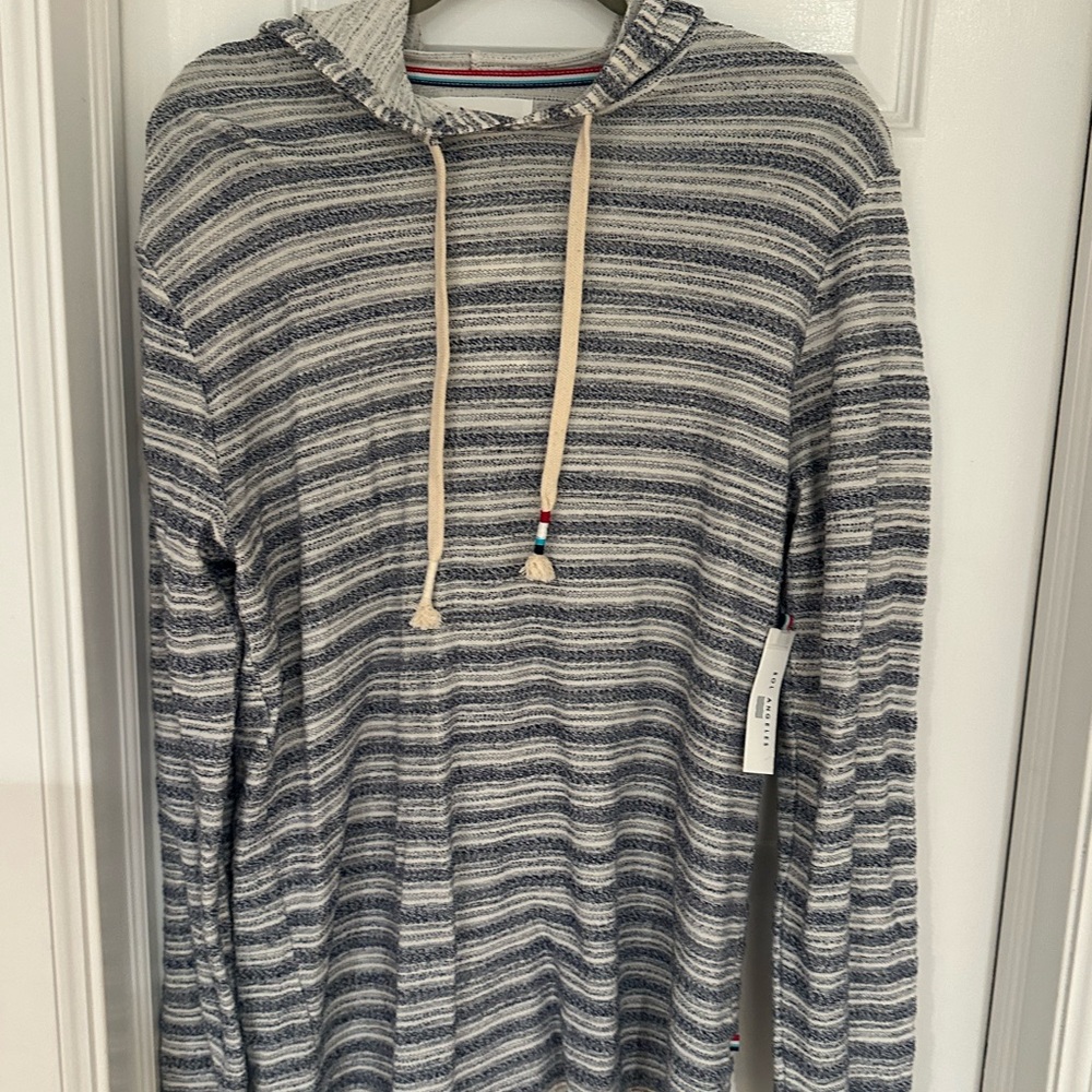 Sol Angeles 
Shirt with hood medium m